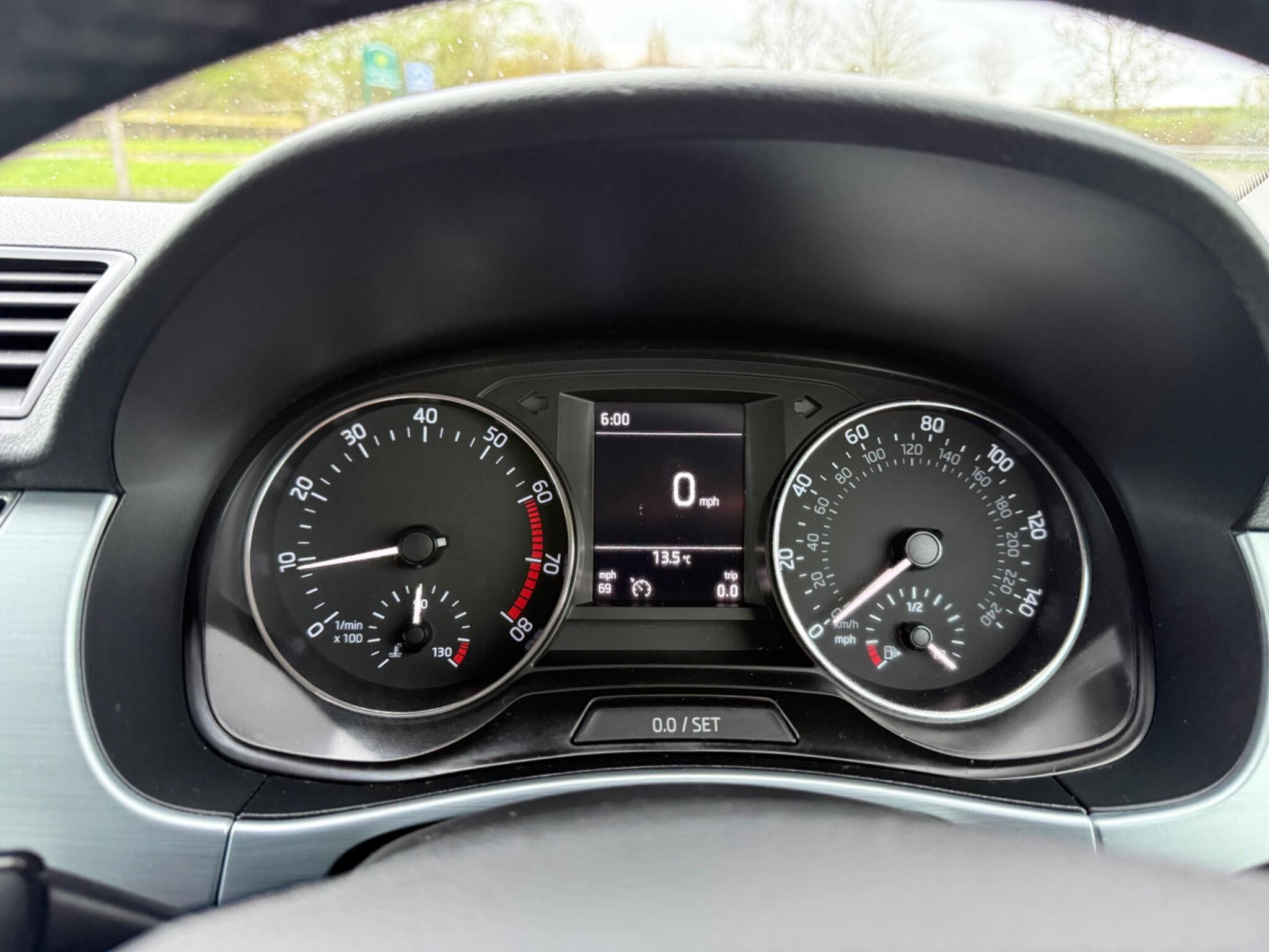 Skoda Fabia 1.0 TSI Colour Edition Euro 6 (s/s) 5dr — photo 87 of 90